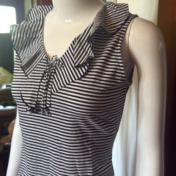 NWT chaps size small Striped Sleeveless Top with Ruffle Detail - Picture 3 of 4